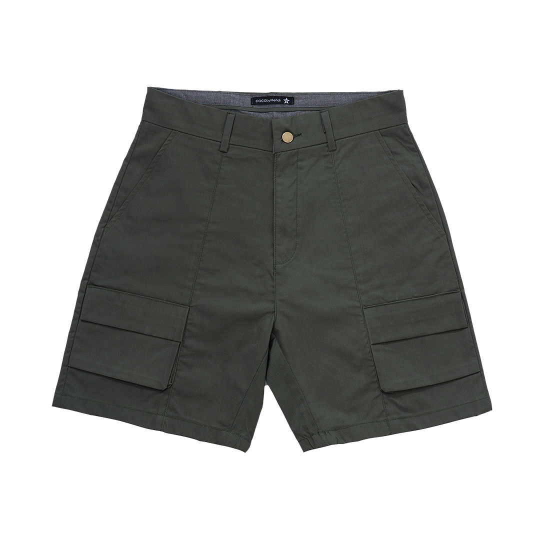 LESS IS MORE Cargo Shorts in Olive Green