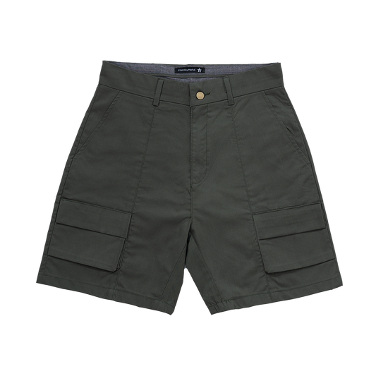 LESS IS MORE Cargo Shorts in Olive Green